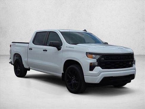 Used 2023 Chevrolet Silverado 1500 Custom AWD/4WD image 3