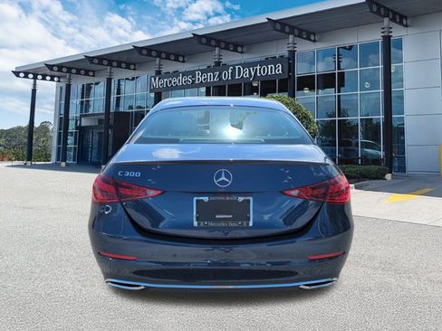 Used 2025 Mercedes-Benz C 300 Sedan image 5