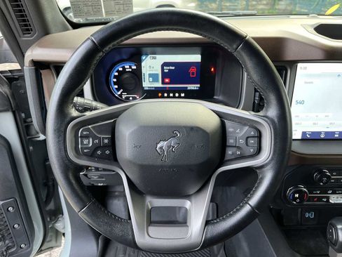 Used 2023 Ford Bronco Outer Banks image 11