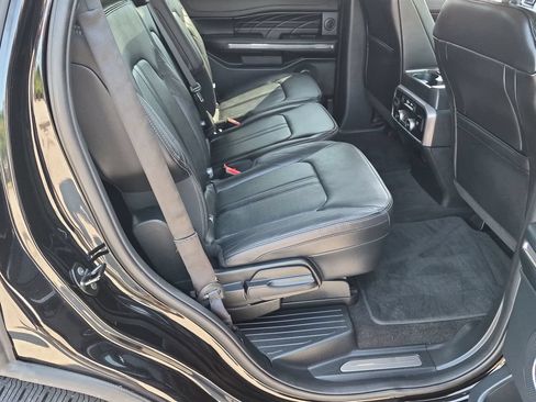 Used 2020 Ford Expedition Platinum RWD image 18