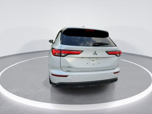 Used 2022 Mitsubishi Outlander ES AWD/4WD image 6