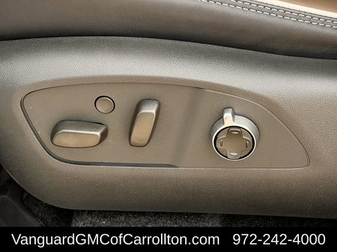 New 2026 GMC Acadia Denali Ultimate w/ LPO, Floor Liner Package image 20