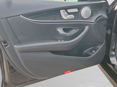 Used 2020 Mercedes-Benz E 350 Sedan image 18
