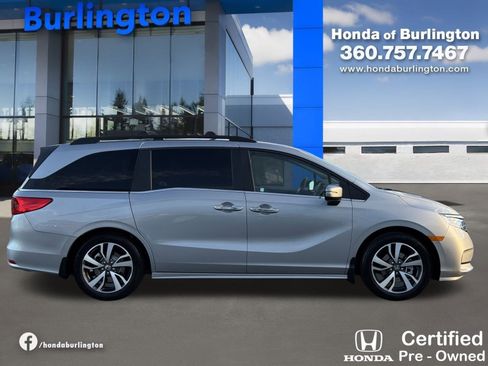 Certified 2024 Honda Odyssey Touring image 8
