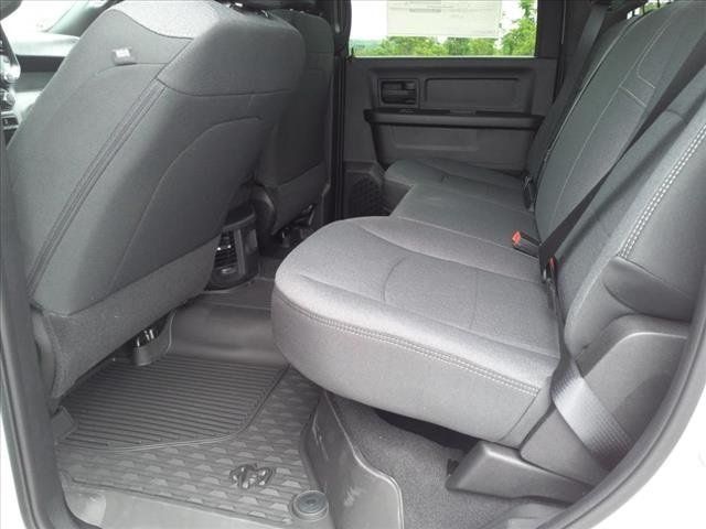 New 2024 RAM 3500 Tradesman w/ Chrome Appearance Group AWD/4WD image 17