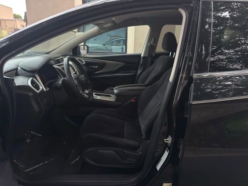 Used 2018 Nissan Murano S image 16