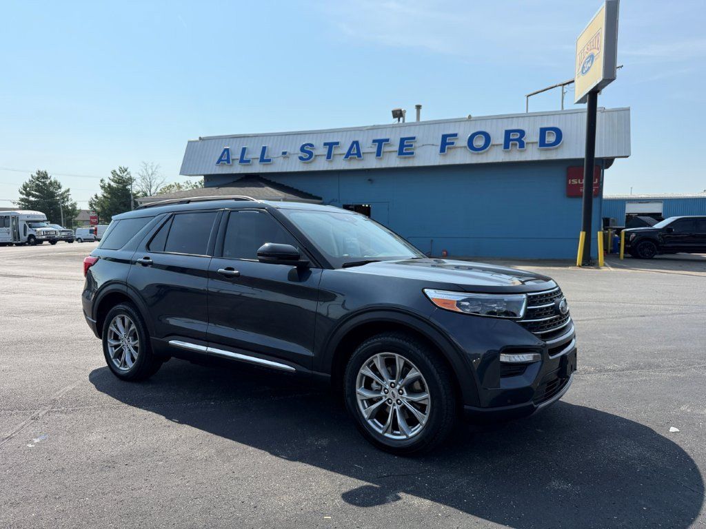 Certified 2023 Ford Explorer XLT w/ Equipment Group 202A AWD/4WD image 1