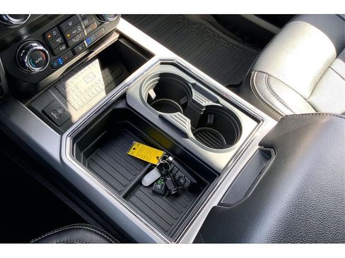 Used 2021 Ford F350 Lariat w/ Lariat Ultimate Package AWD/4WD image 19