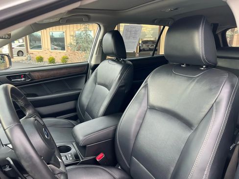 Used 2019 Subaru Outback 2.5i Limited image 16