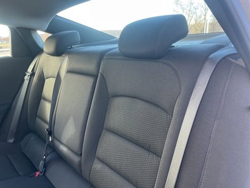 Used 2023 Chevrolet Malibu LT image 37