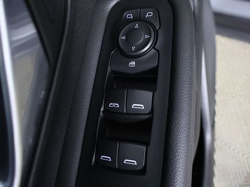 Used 2023 GMC Terrain SLE w/ Driver Convenience Package FWD image 32