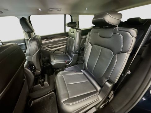 Used 2023 Jeep Grand Cherokee L Limited image 29