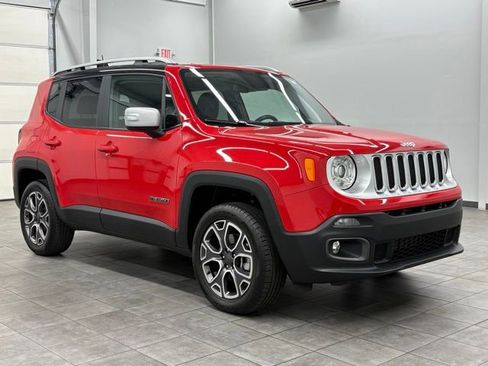 Used 2018 Jeep Renegade Limited w/ UConnect 8.4 Nav Group AWD/4WD image 1