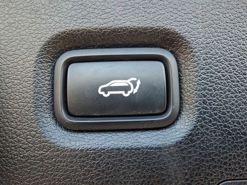 Used 2023 Hyundai Santa Fe Limited AWD/4WD image 30