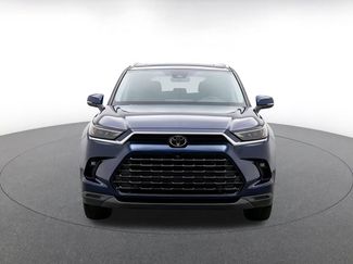 Used 2025 Toyota Grand Highlander FWD video 2