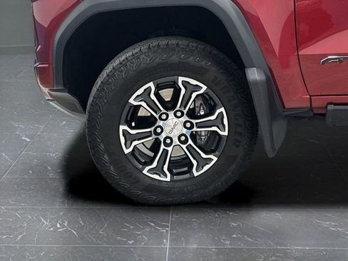 Used 2023 GMC Canyon AT4 image 40