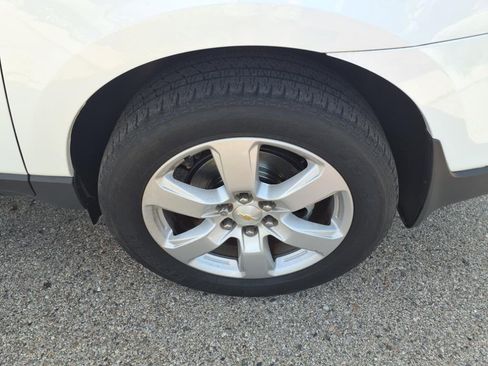 Used 2017 Chevrolet Traverse LT w/ Style and Technology Package image 7