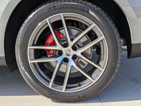 New 2026 Porsche Macan S image 28