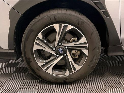 Used 2025 Subaru Crosstrek 2.0i Premium image 7