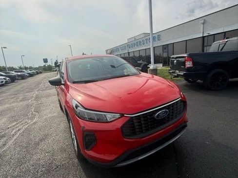 Used 2024 Ford Escape Active FWD image 1