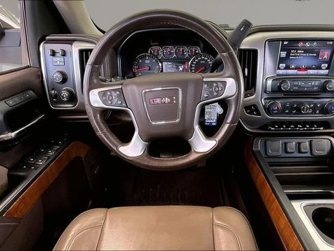 Used 2014 GMC Sierra 1500 SLT w/ SLT Crew Cab Value Package AWD/4WD image 8