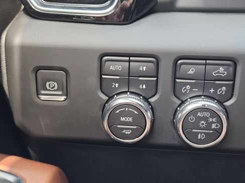 Used 2024 GMC Sierra 1500 Denali Ultimate AWD/4WD image 22