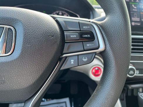 Used 2018 Honda Accord EX image 20