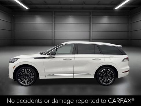 New 2025 Lincoln Aviator Black Label image 3