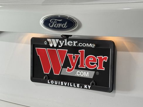 Used 2018 Ford Escape SE w/ Ford Safe & Smart Package image 42