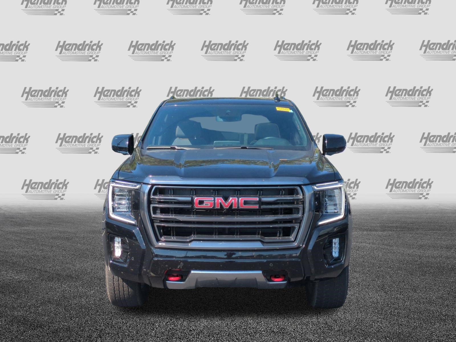 Used 2024 GMC Yukon AT4 AWD/4WD image 3