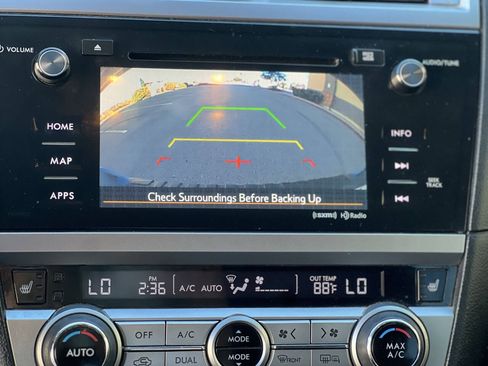 Used 2016 Subaru Outback 3.6R Limited AWD/4WD image 32