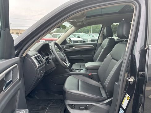 Used 2021 Volkswagen Atlas SE image 10