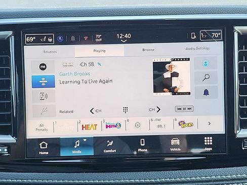 New 2026 Chrysler Pacifica Select FWD image 37