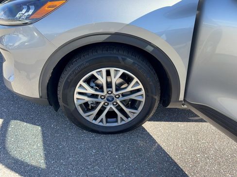 Certified 2022 Ford Escape SEL image 36