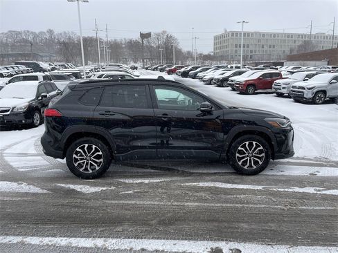 Used 2023 Toyota Corolla Cross SE w/ Moonroof Package image 7