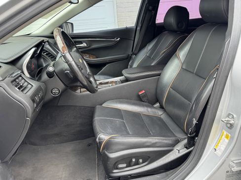 Used 2014 Chevrolet Impala LTZ image 16