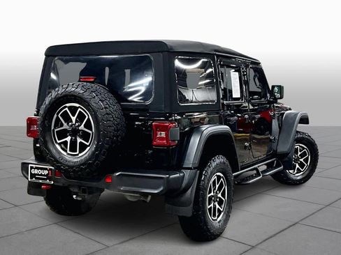 Used 2024 Jeep Wrangler Unlimited Rubicon image 12