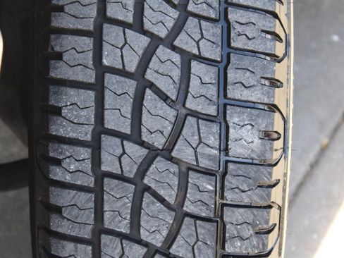 Used 2024 RAM 2500 Big Horn w/ Bed Utility Group image 14