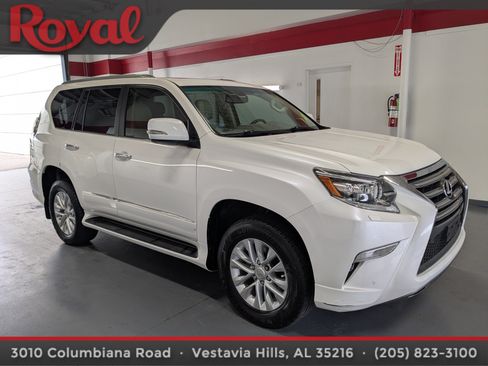 Used 2017 Lexus GX 460 Premium w/ Premium Package AWD/4WD image 5