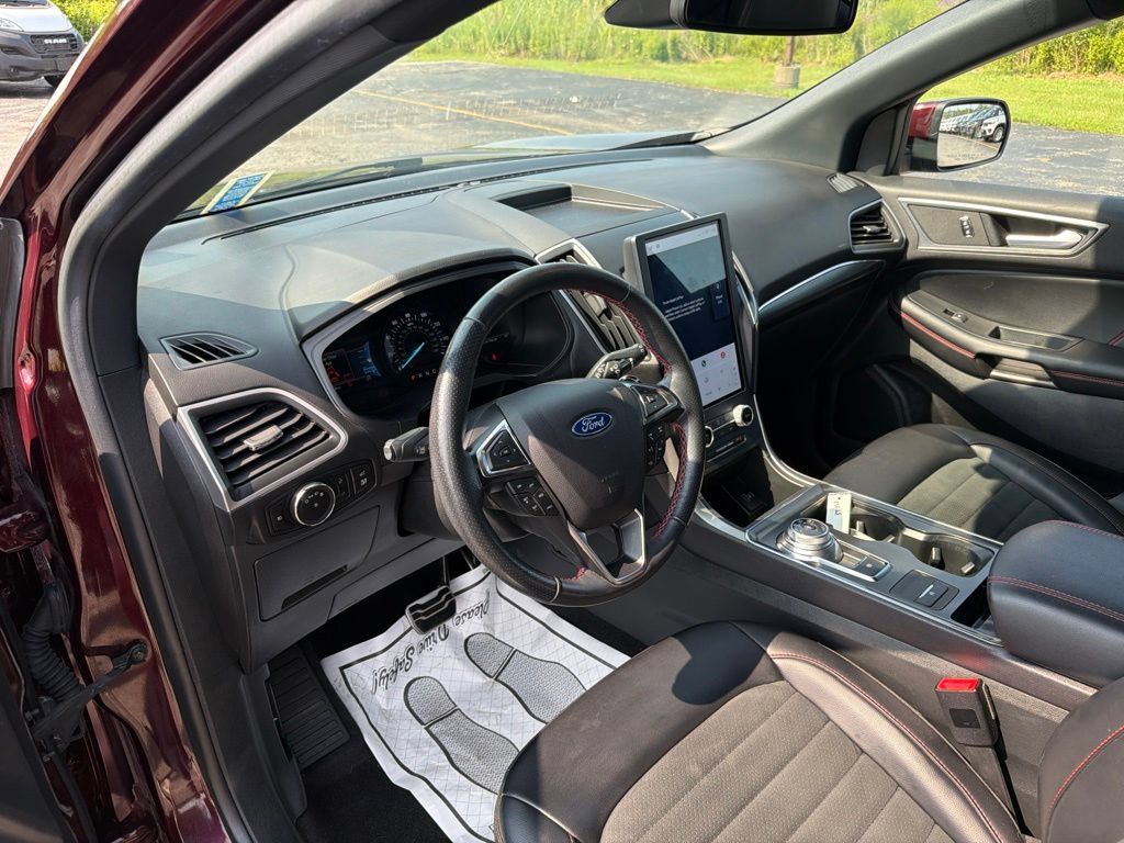Used 2023 Ford Edge ST-Line AWD/4WD image 21