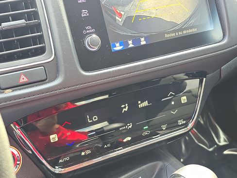 Used 2019 Honda HR-V EX image 29