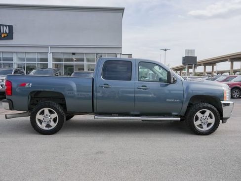 Used 2012 Chevrolet Silverado 2500 LTZ w/ LTZ Plus Package AWD/4WD image 4