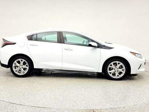 Used 2016 Chevrolet Volt Premier w/ Driver Confidence Package image 4