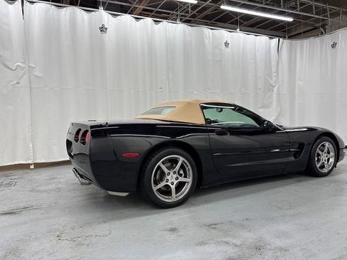 Used 2001 Chevrolet Corvette Convertible w/ Preferred Equipment Group1 image 5