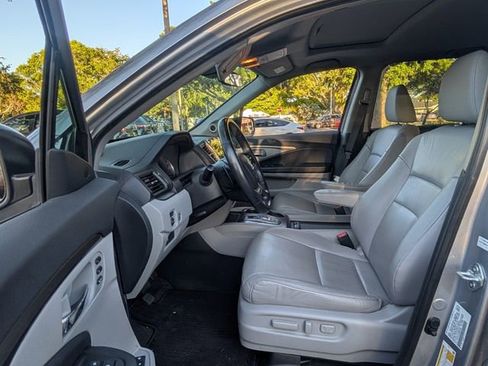 Used 2021 Honda Pilot Special Edition image 9