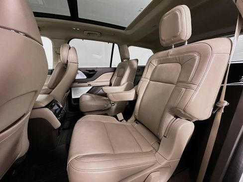 Used 2021 Lincoln Aviator Reserve w/ Equipment Group 201A AWD/4WD image 26