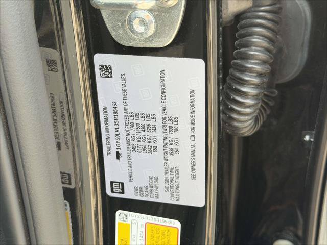 Certified 2025 Cadillac Escalade ESV Premium Luxury w/ Touring Package AWD/4WD image 39