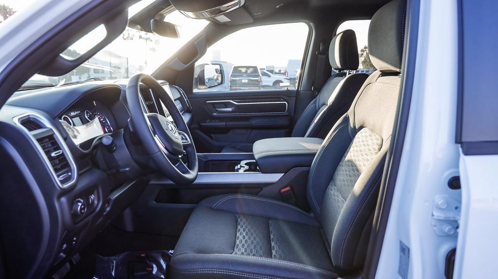 New 2026 RAM 1500 Big Horn AWD/4WD image 21