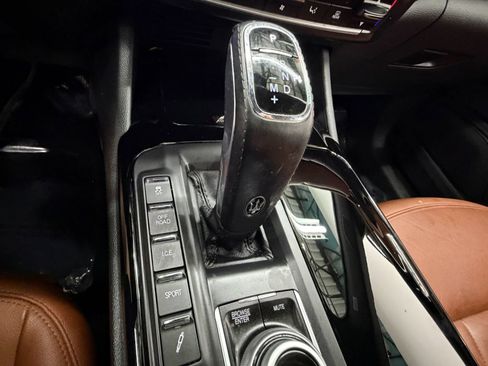 Used 2021 Maserati Levante AWD/4WD image 33