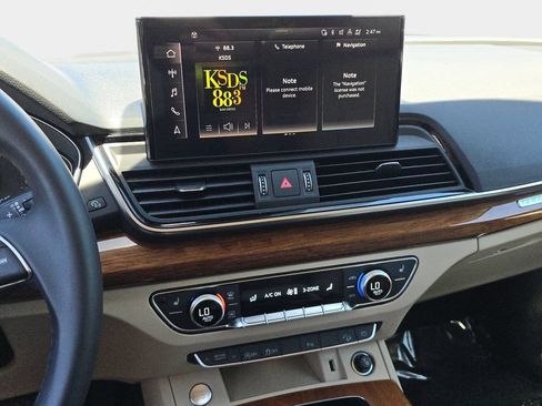 Certified 2023 Audi Q5 Premium w/ Convenience Package AWD/4WD image 26